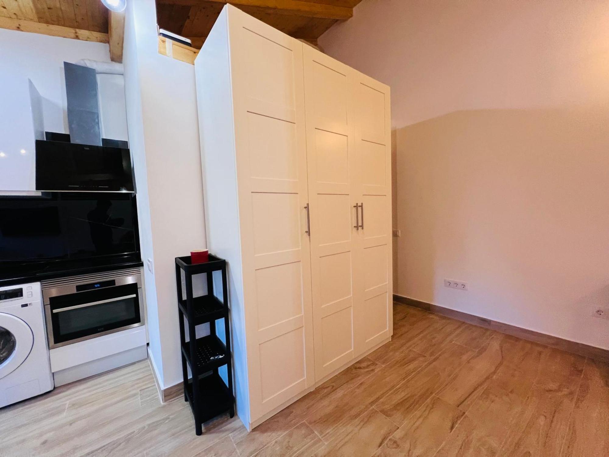 Rosa Rooms, Habitacion Con Bano Privado Pozuelo de Alarcón Exterior foto